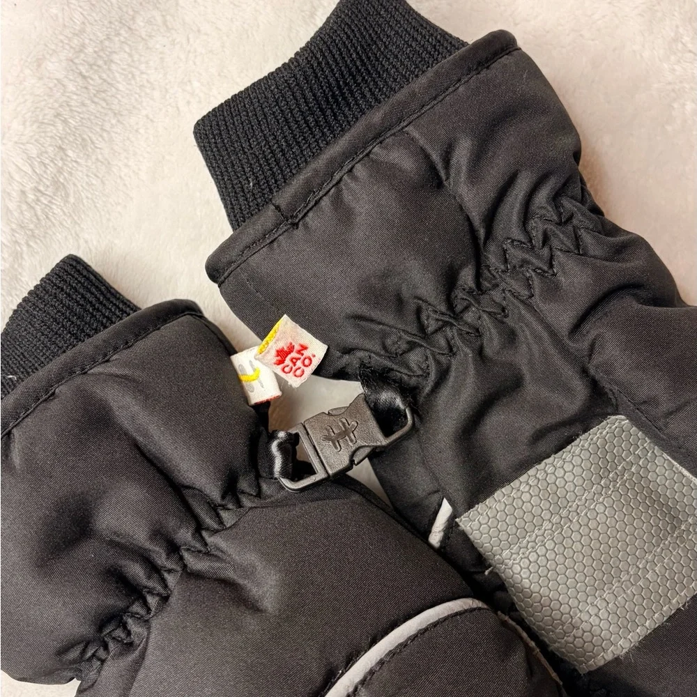 Black Winter Mittens with Reflective Detail